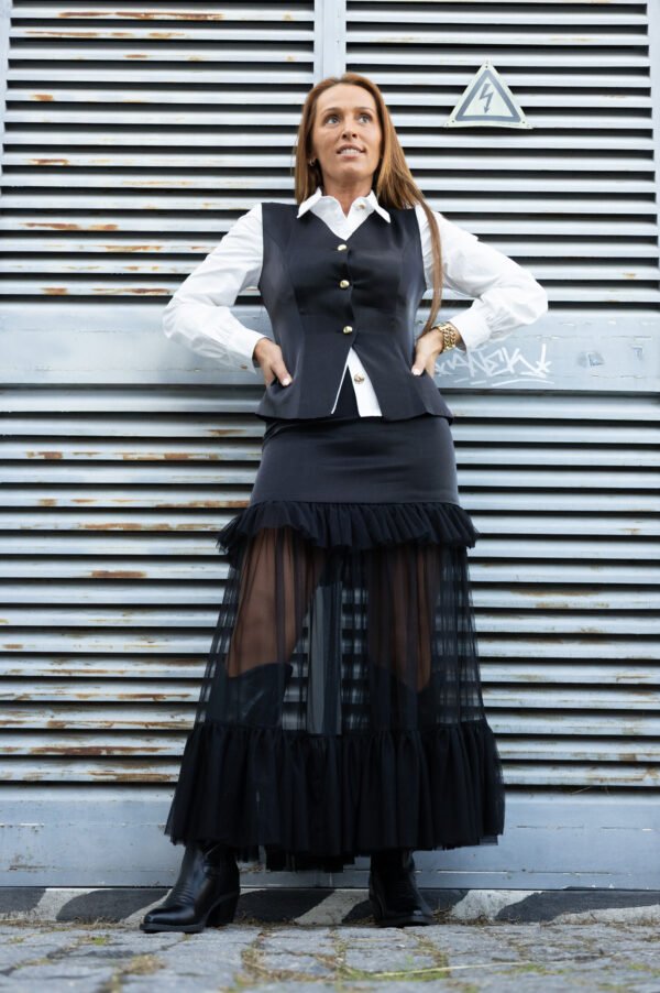 CONJUNTO COLETE E SAIA EM VISCOSE E TULE