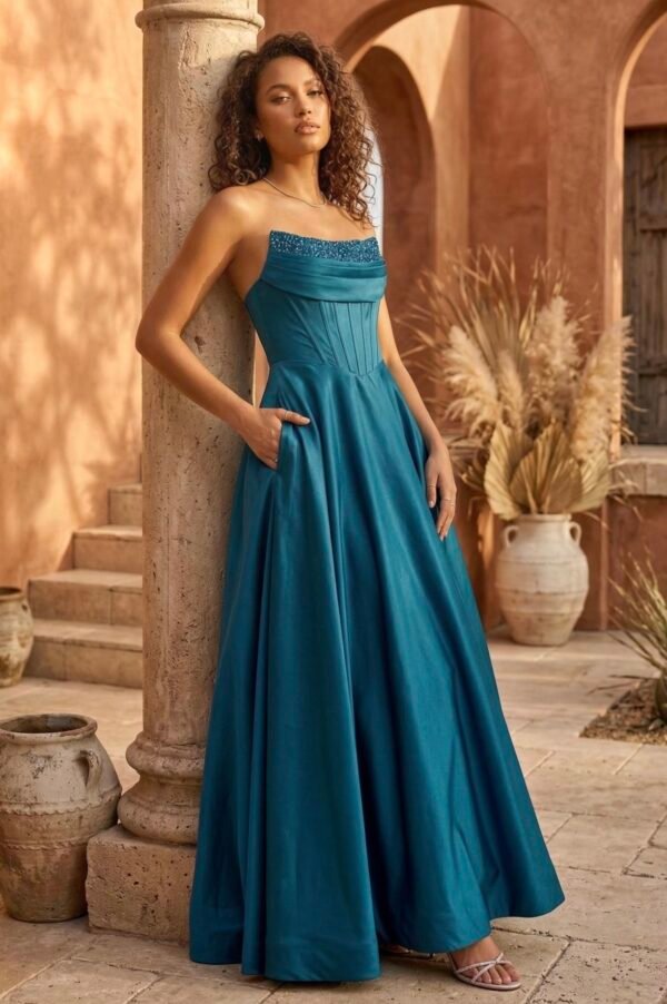 Vestido azul petróleo elegante com corpete estruturado e saia comprida